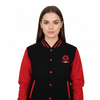 Veste Teddy Star Wars - Empire Emblème pour femme, manches rouges et corps noir, logo Empire brodé sur la poitrine. Style unisexe tendance cinéma.